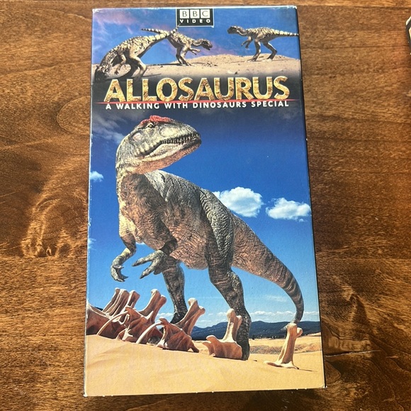 Allosaurus VHS and When Dinosaurs Roamed America VHS - two movies - Picture 3 of 8